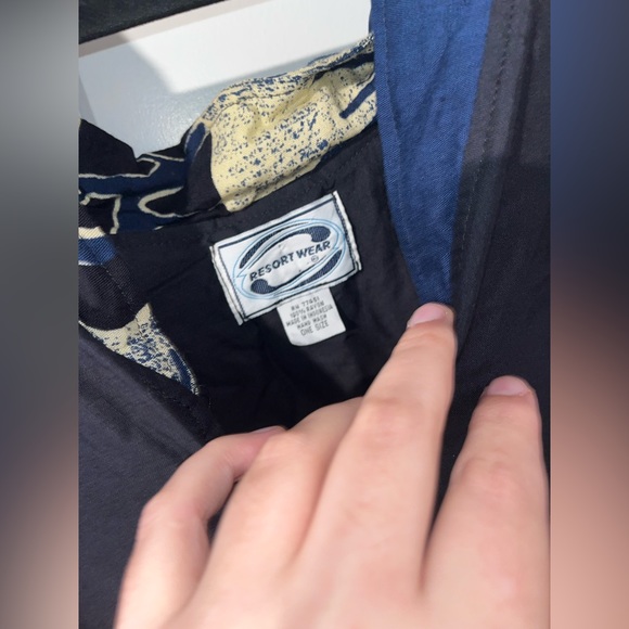 Brand Resort Wear Totem Faced Abstract Boho Cardigan w/ Metal Fastens - Size OS - Picture 16 of 16